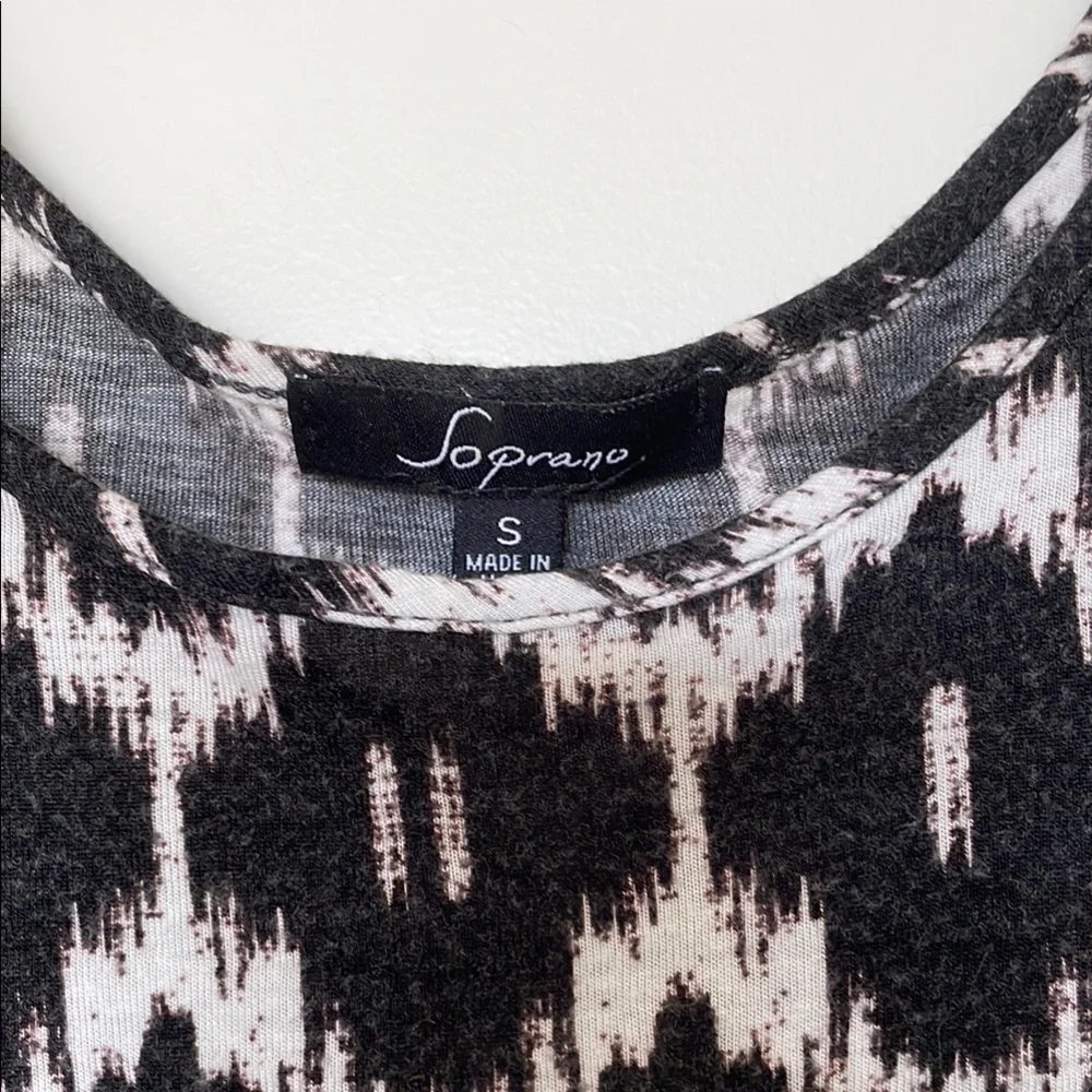 💫Patterned Crop Tank Top Small - Picture 3 of 5